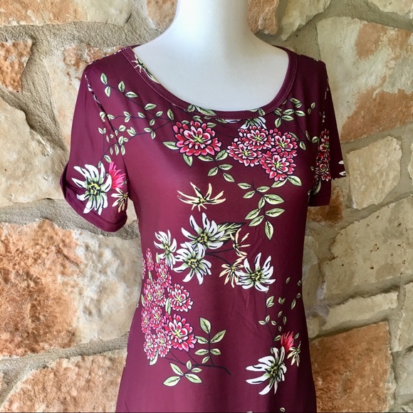 5⭐️Fave! Floral swing dress in burgundy floral - Picture 6 of 8